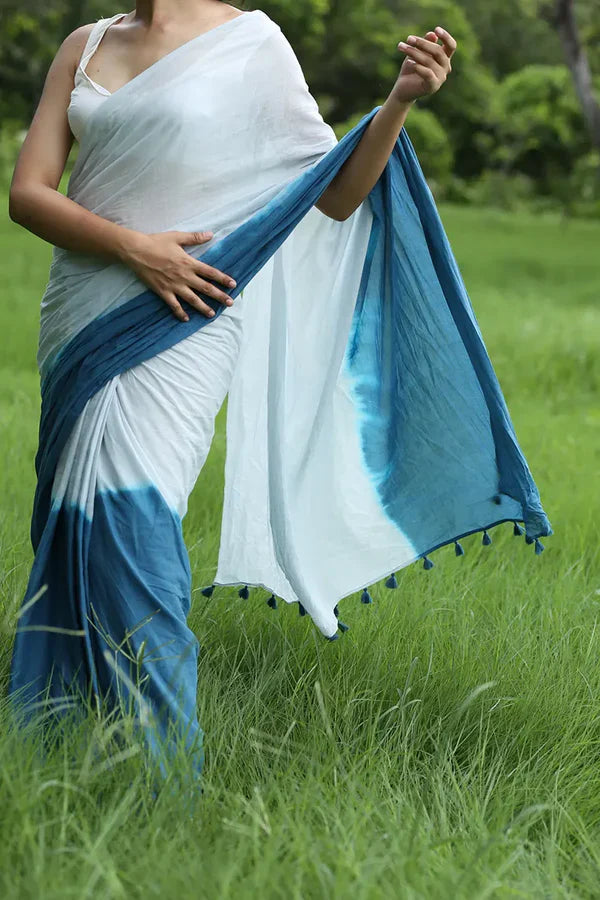 Mul Cotton Multicolour Bluish White Dyed Saree