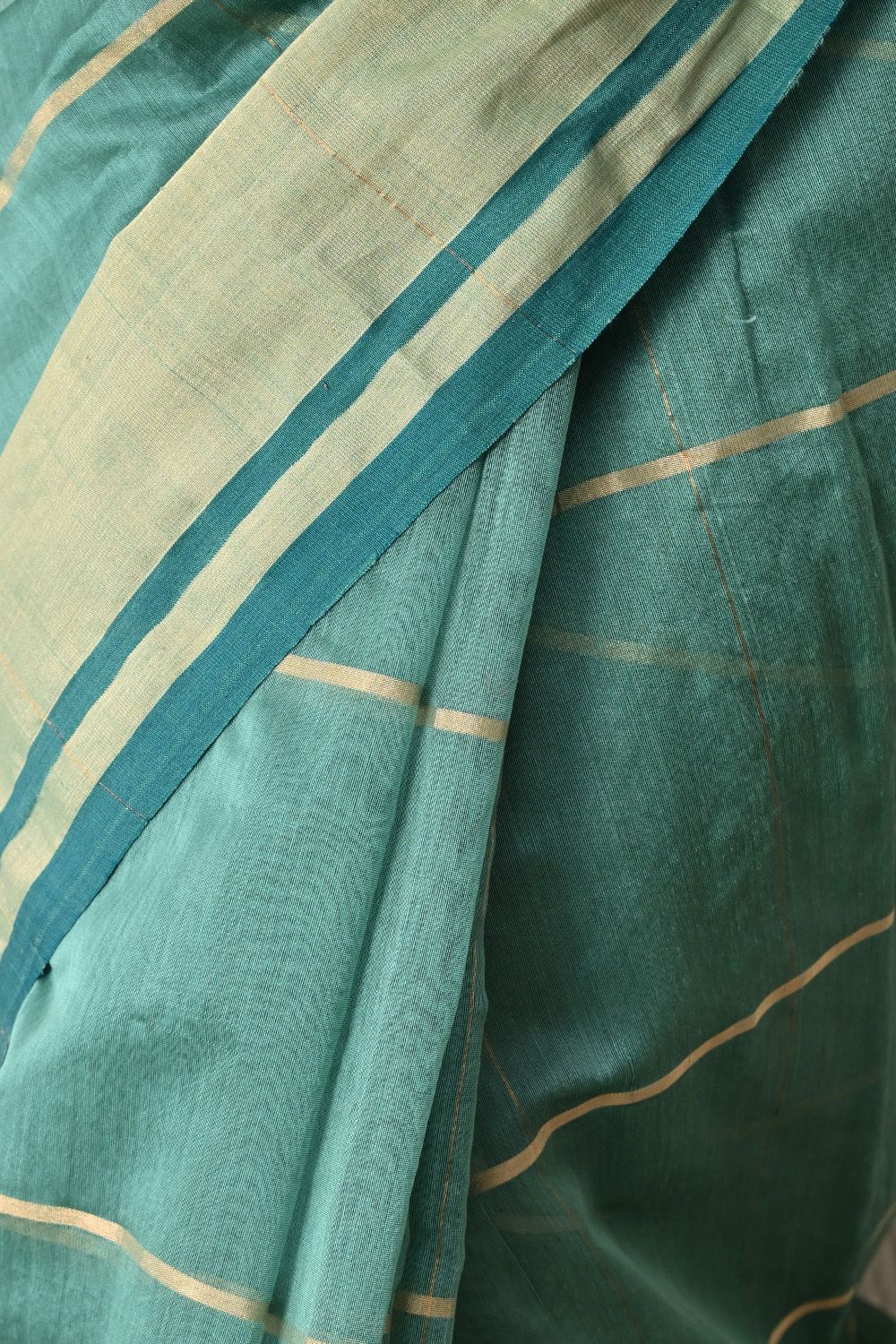 Sutrangini Saree - Vaandari