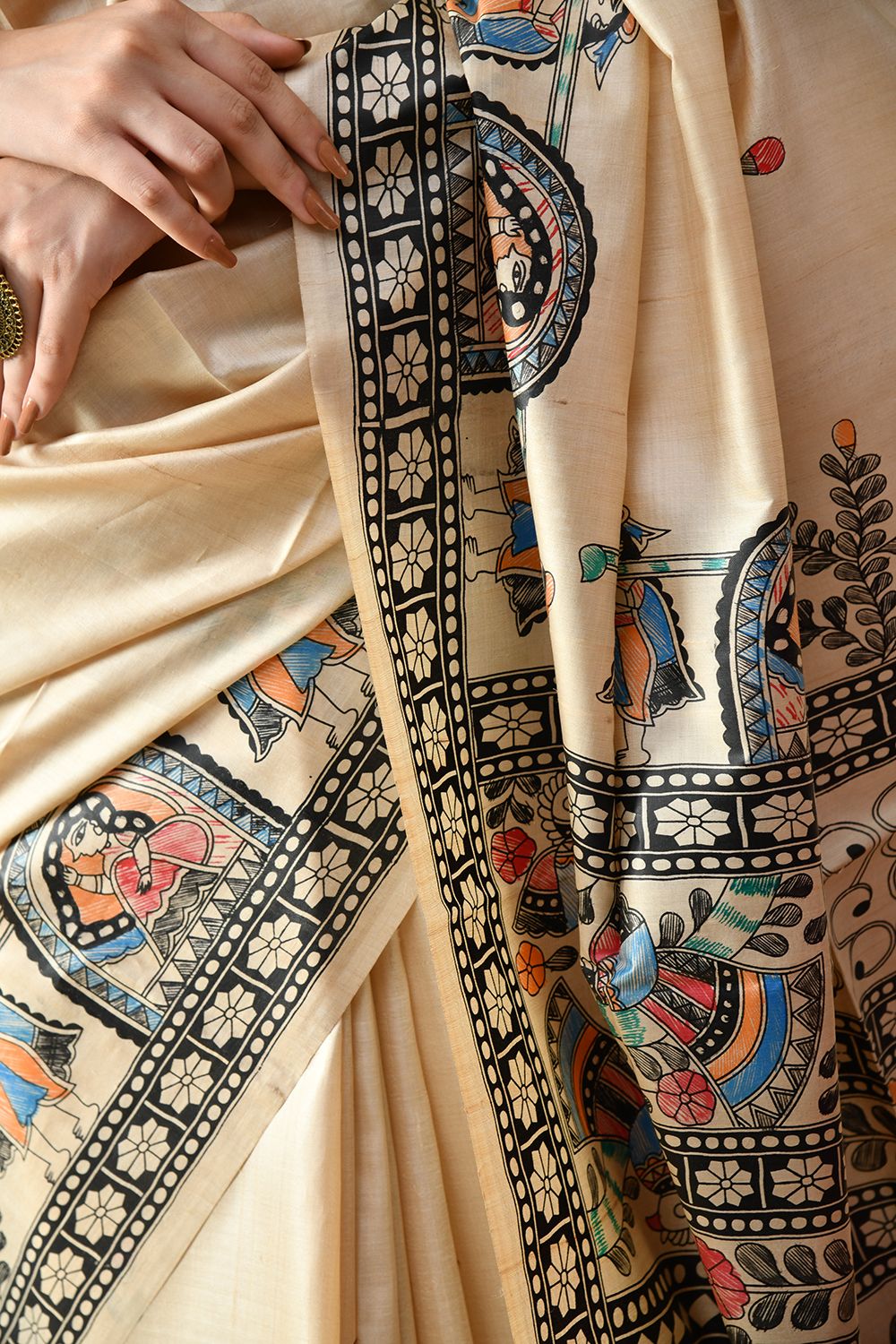 Elegant handwoven pure tussar silk saree, 6.5 mtr in length, ideal for dry cleaning. Buy eco-friendly tussar saree online