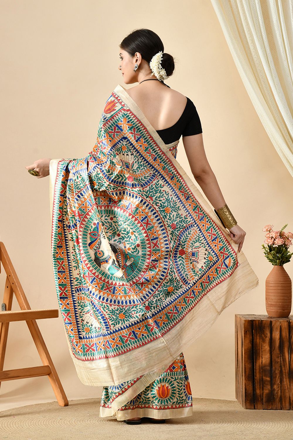 Elegant handwoven eco-friendly tussar silk saree of 6.5 meters length, ideal for dry clean. Buy this pure tussar silk saree online.