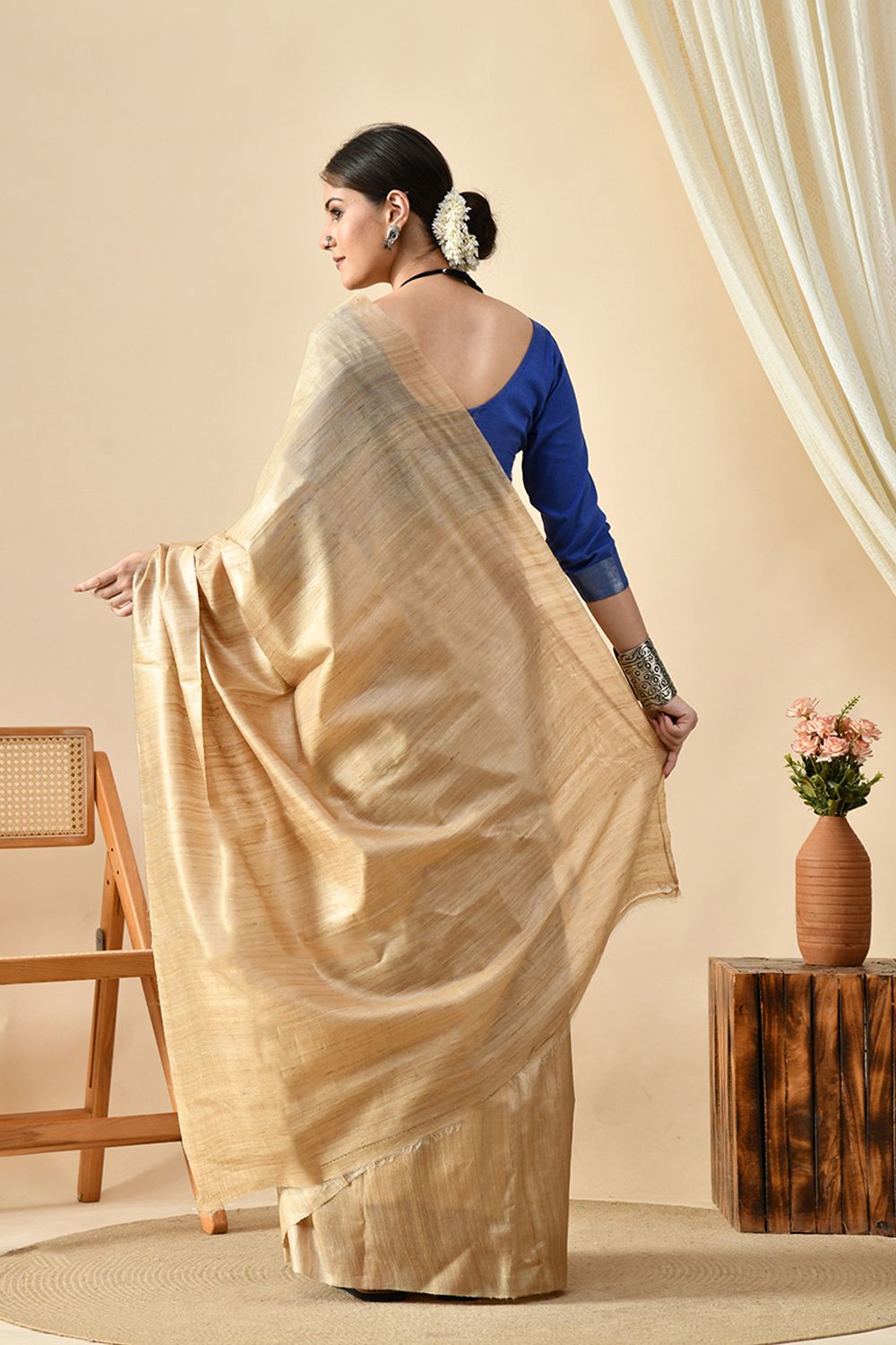 Eco-Luxury Style Statement: Handwoven Desi Tussar Silk Saree