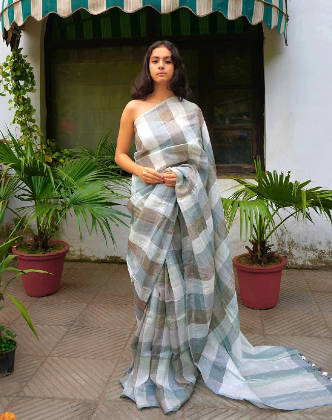 Grey Colour Check Linen Saree