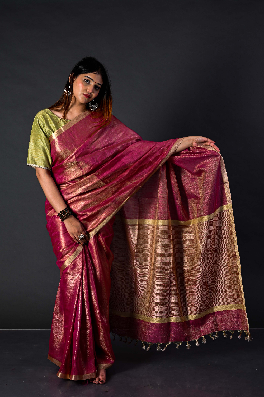 Tissue linen Handwoven Wine Linen Saree