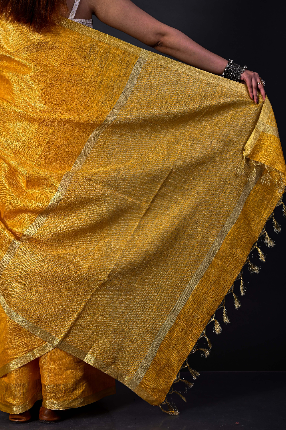 Handwoven Golden Linen Saree
