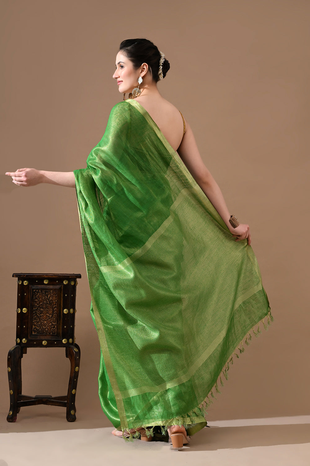 Handwoven Leaf Green Tissue Linen Saree – Bhasha Bharat