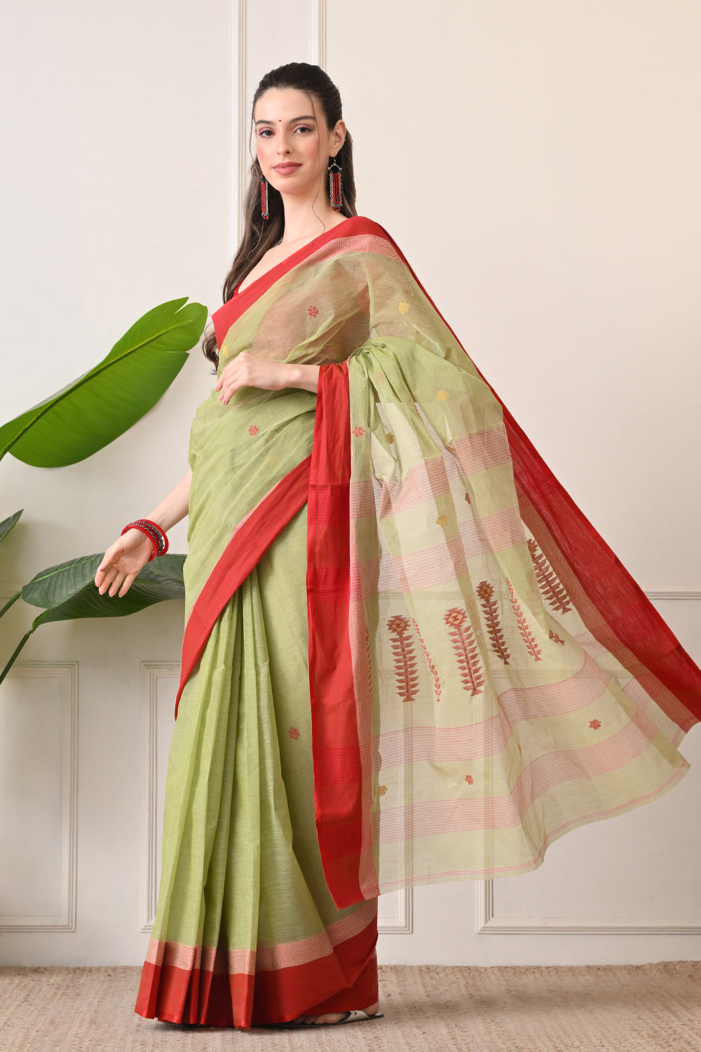 Gorgeous Green: Handloom Artisanal Saree made with Organic Bengal Cotton