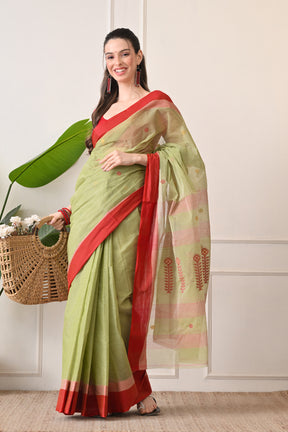 Gorgeous Green: Handloom Artisanal Saree made with Organic Bengal Cotton