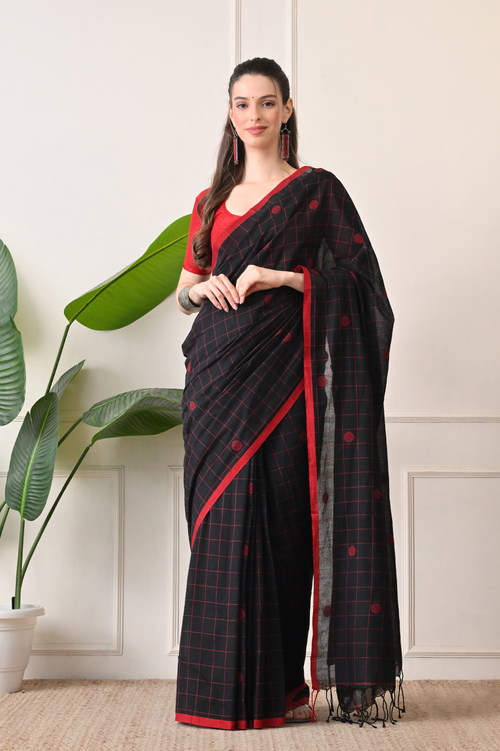 Black Beauty: Handloom Artisanal Saree made with Organic Bengal Cotton