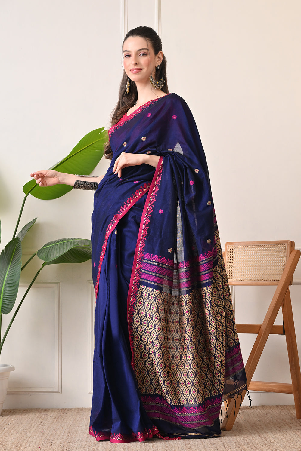 Vivacious Violent: Handloom Organic Bengal Cotton Saree