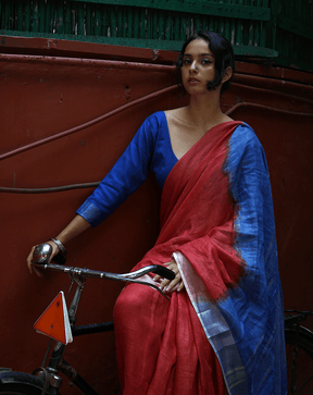 Red Contrast Pallu Linen Saree: Elegance in Red