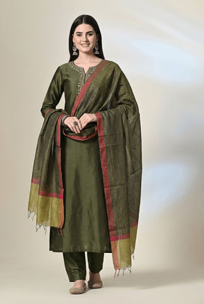 Handloom tussar silk stole