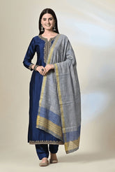 Handloom tussar silk stole